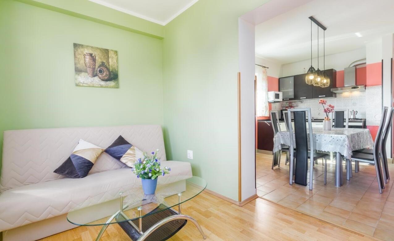 Spacious New App For 5 Persons, Close Beach&City Poreč Exterior foto